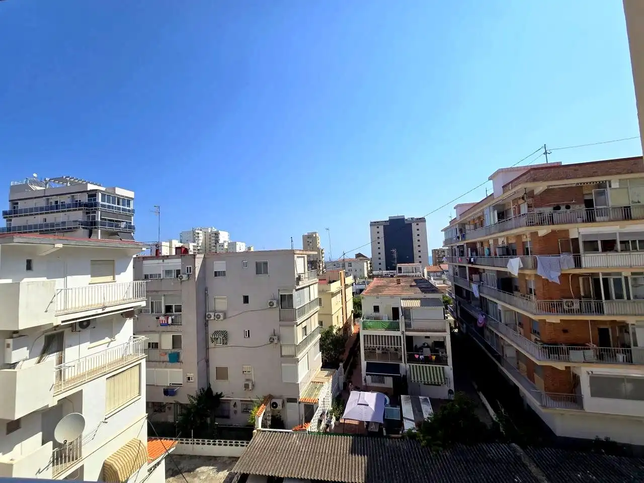 Außenansicht von Wohnungen zum Verkauf in Gandia mit Klimaanlage, Terrasse und Möbliert