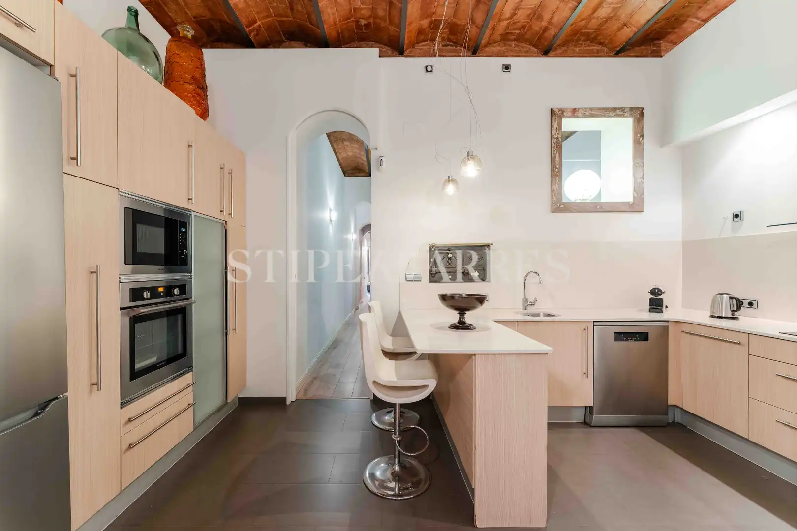 Cocina de Piso de alquiler en Barcelona con Calefacción, Terraza y Amueblado