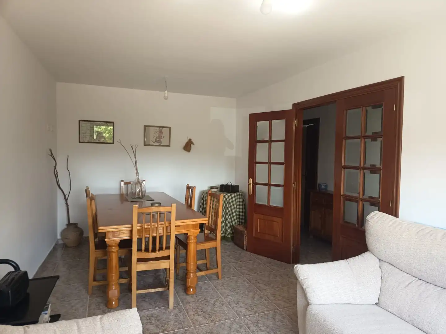 Menjador de Casa o xalet en venda en Sober amb Jardí privat, Terrassa i Moblat