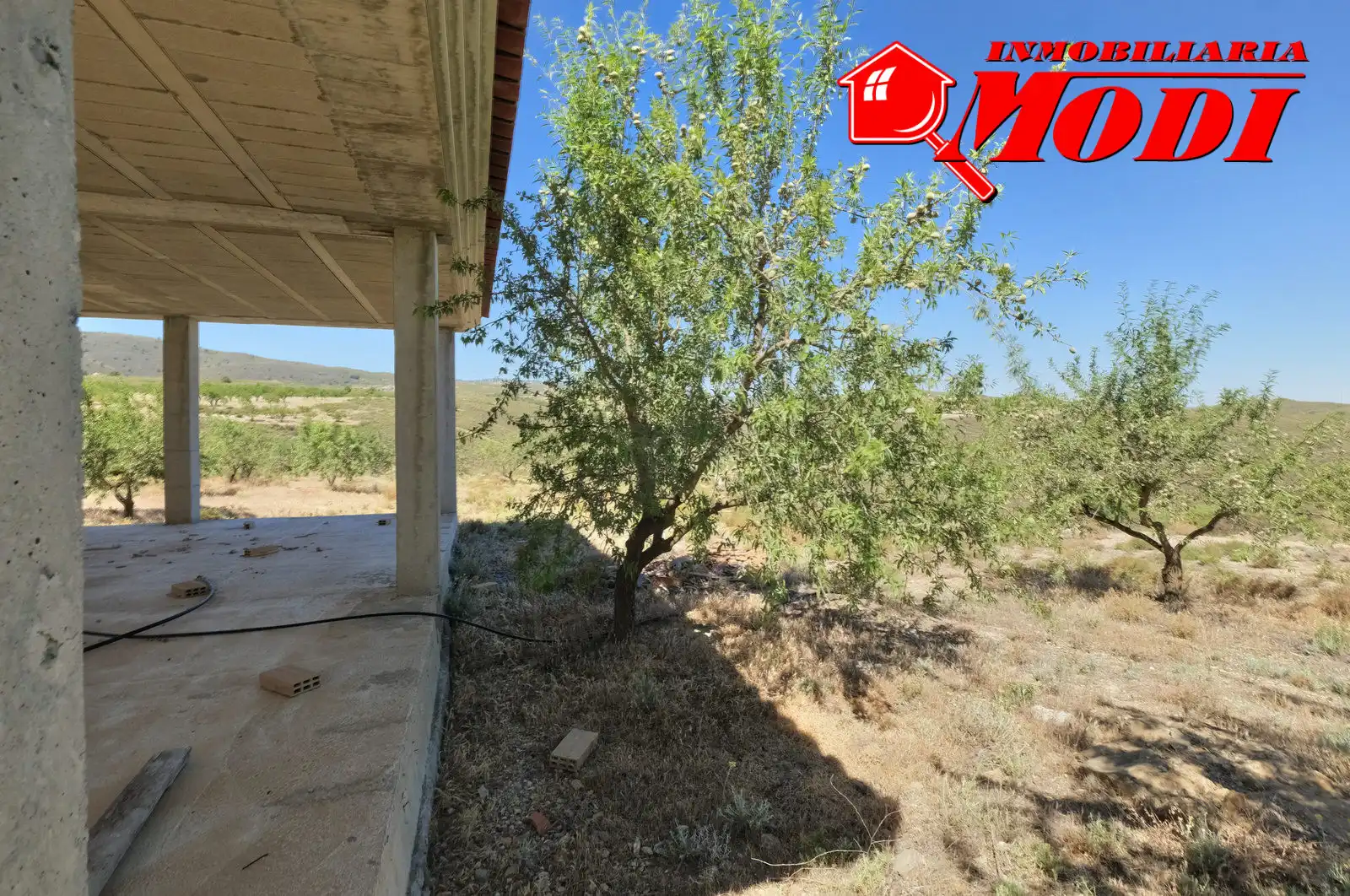 Casa rústica amb jardí en venda a Villamena, imagen 23