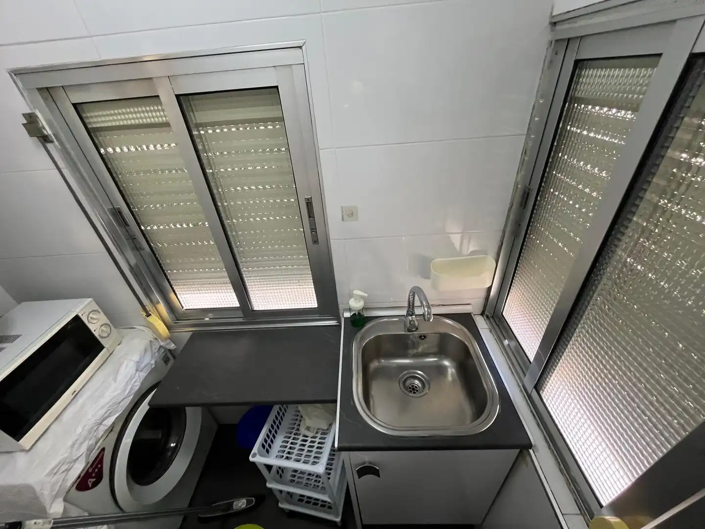 Kitchen of Flat for rent in Sevilla  with Air Conditioner and Furnished