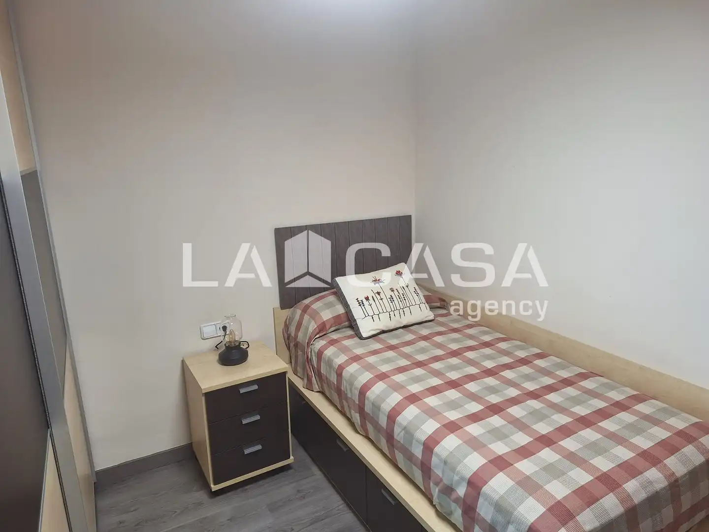 Bedroom of Flat for sale in Santa Coloma de Gramenet  with Heating