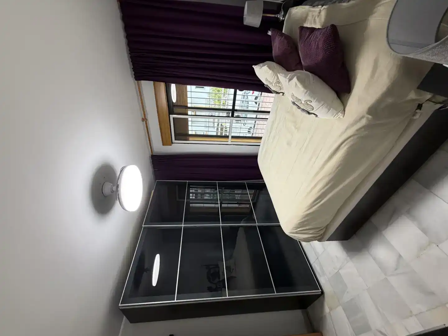 Habitación de Casa o chalet para compartir en Málaga con Aire acondicionado, Jardín privado y Piscina