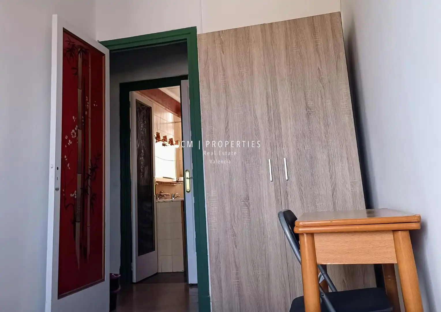 Bedroom of Flat for rent in Valencia  with Air Conditioner, Heating and Terrace