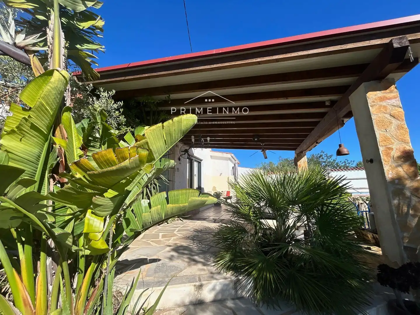 Vista exterior de Finca rústica en venda en L'Ampolla amb Terrassa, Traster i Piscina