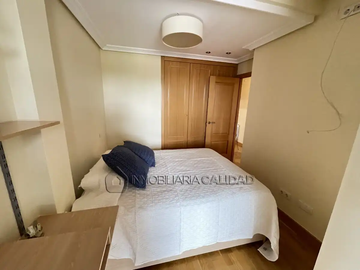 Schlafzimmer von Wohnung zur Miete in Burgos mit Heizung, Terrasse und Abstellraum