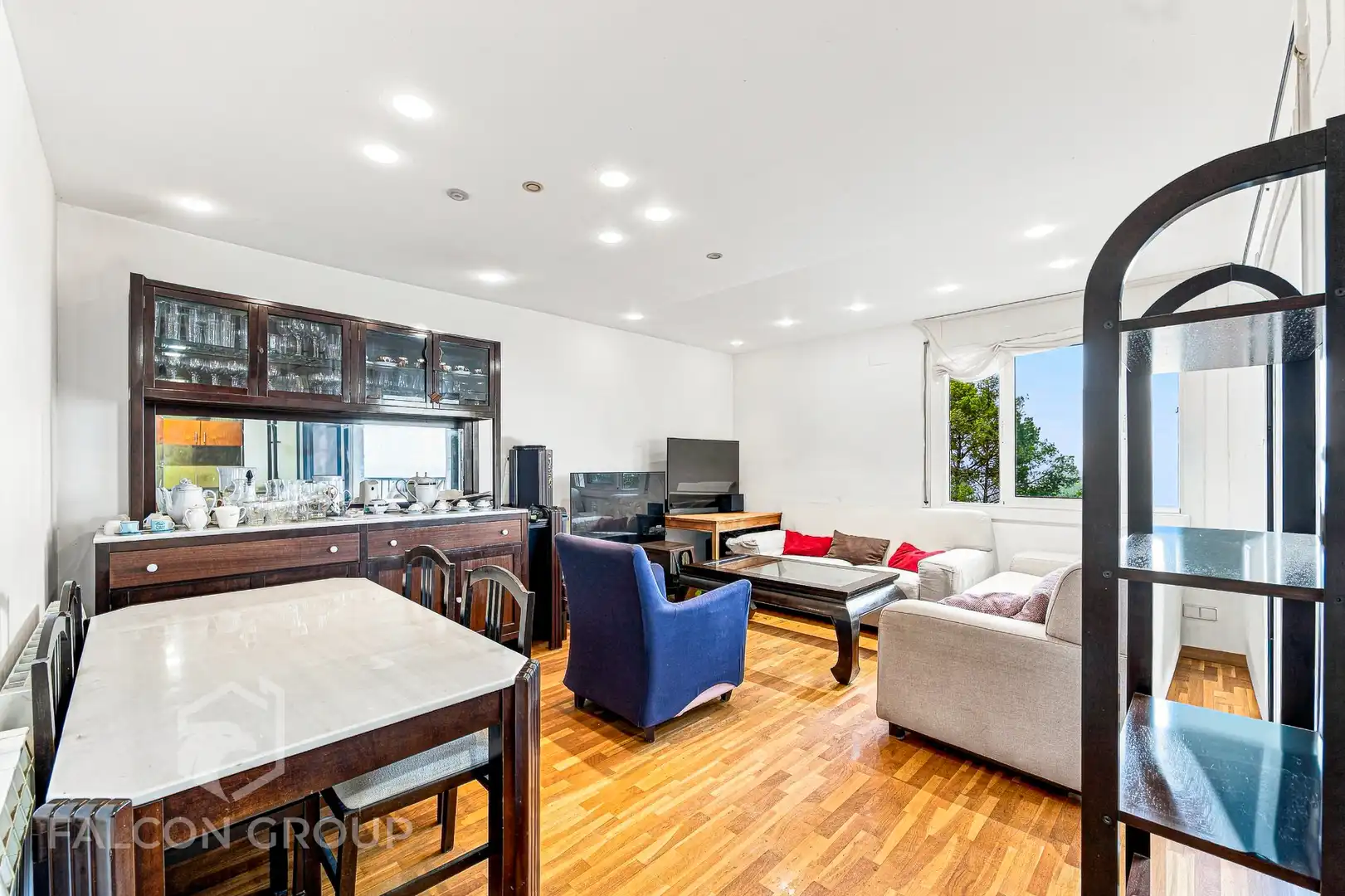 Living room of Flat for sale in Sitges  with Terrace, Swimming Pool and Balcony