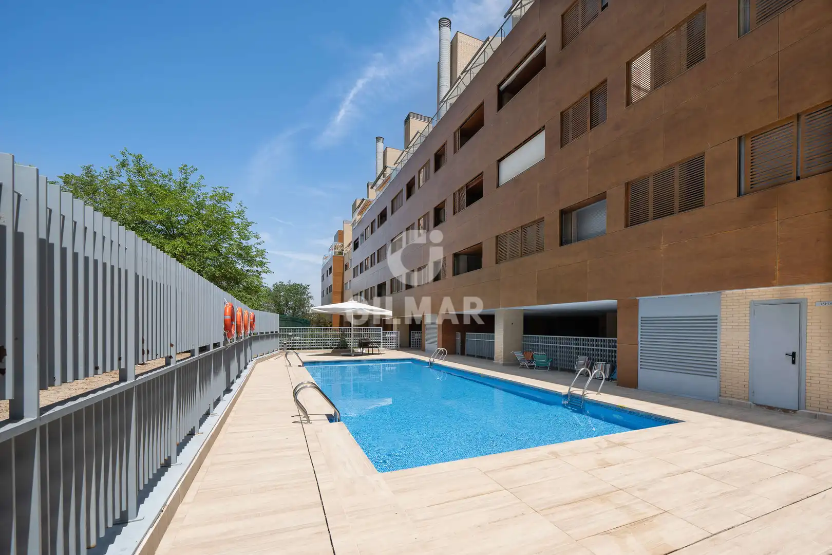 Swimming pool of Flat for sale in Madrid  with Heating, Private garden and Storage room