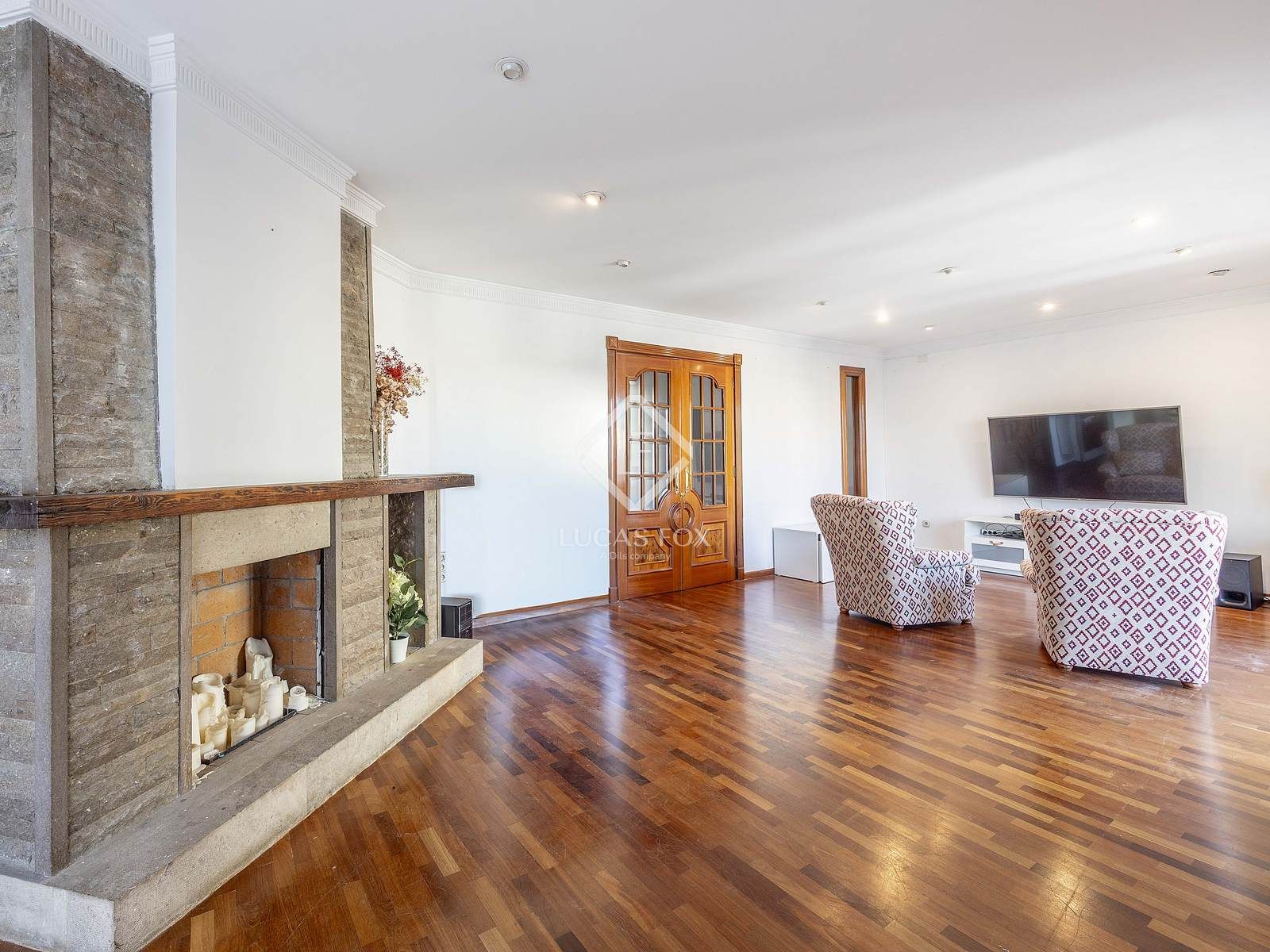 Living room of Flat for sale in  Valencia Capital  with Parquet flooring, Terrace and Balcony