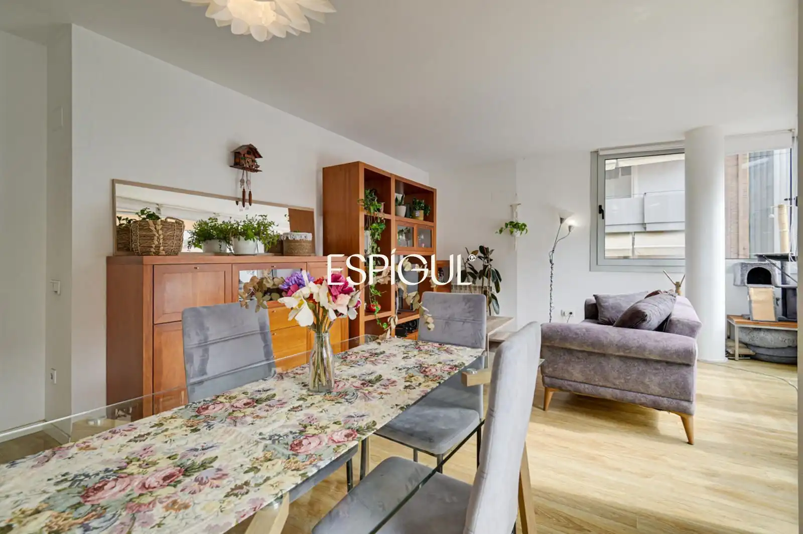 Sala de estar de Piso en venta en Girona con Aire acondicionado, Parquet y Trastero