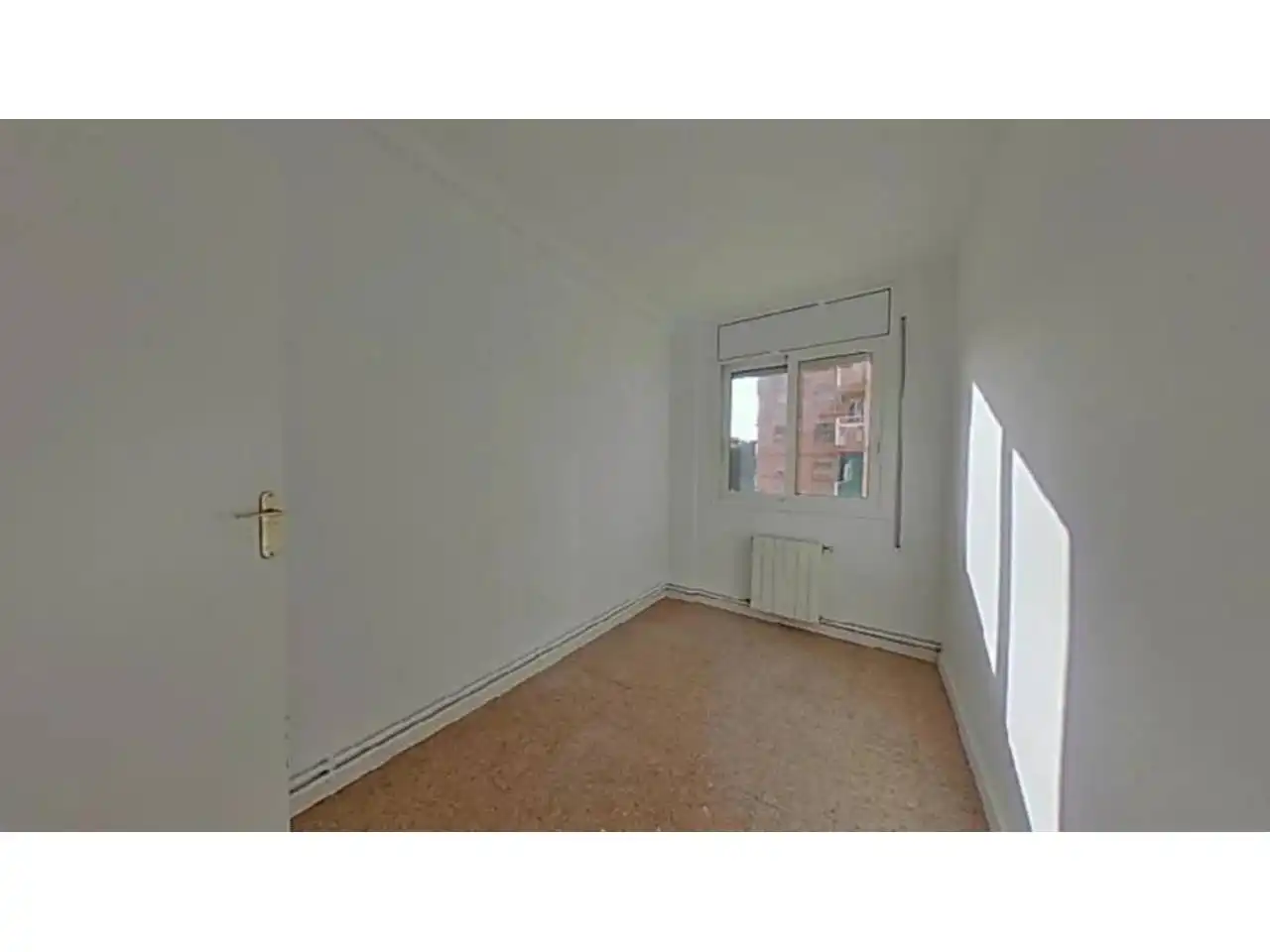 Bedroom of Flat for sale in Badalona  with Air Conditioner