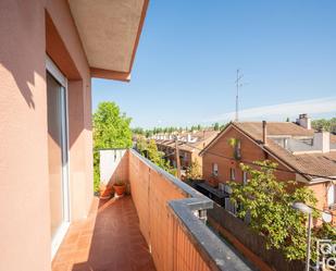 Exterior view of Flat for sale in Sant Cugat del Vallès  with Air Conditioner, Heating and Terrace