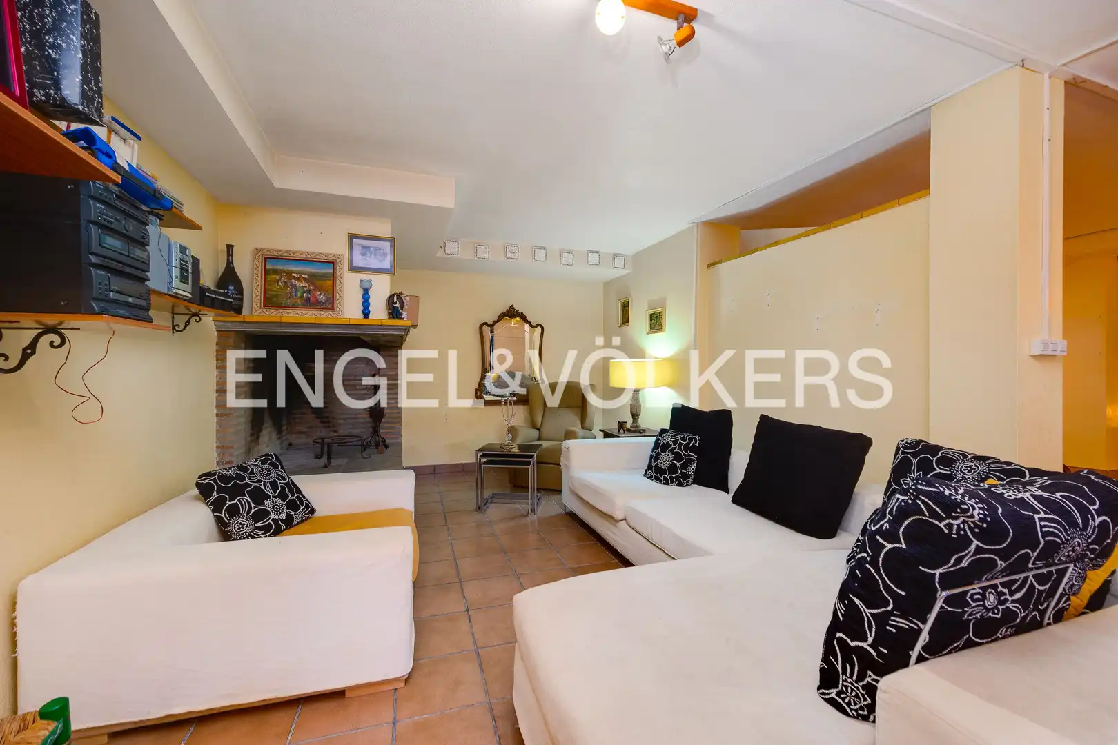 Sala de estar de Finca rústica en venta en Torrevieja con Aire acondicionado, Calefacción y Jardín privado