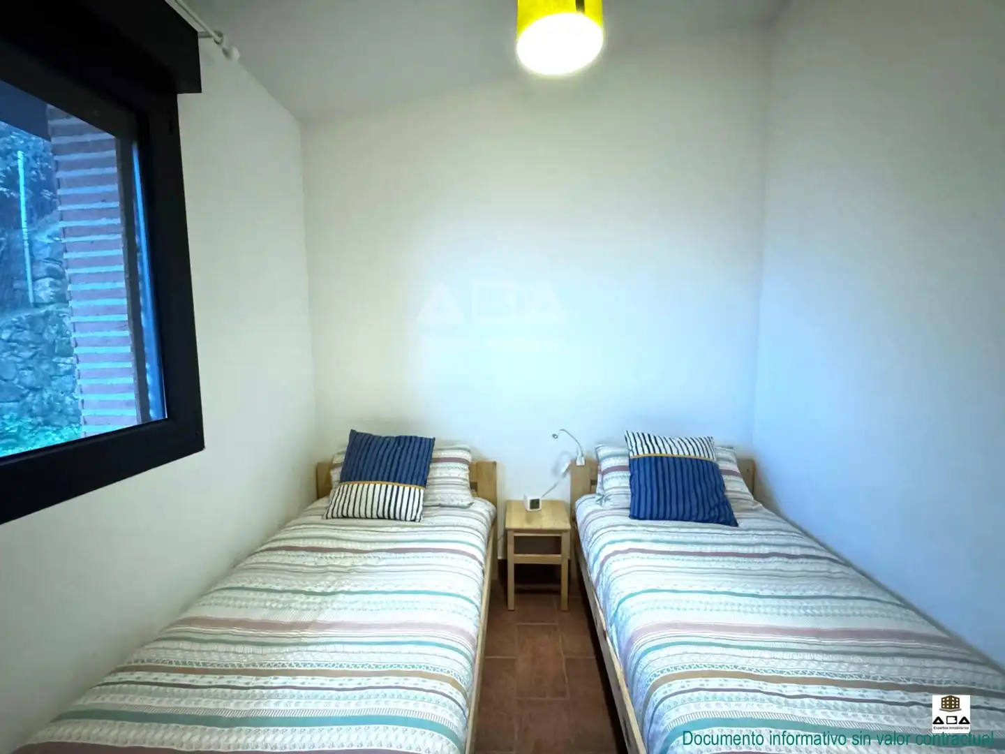 Dormitori de Casa o xalet en venda en Poyales del Hoyo amb Calefacció, Jardí privat i Terrassa