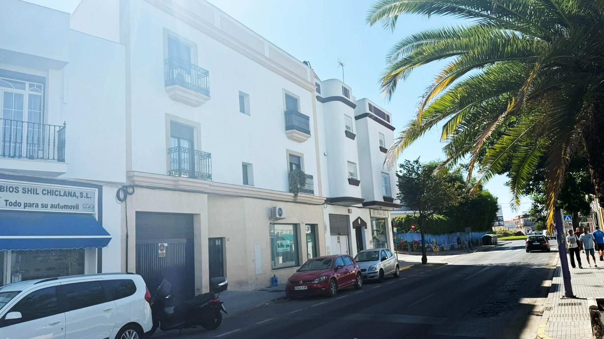 Vista exterior de Piso en venta en Chiclana de la Frontera con Aire acondicionado y Balcón