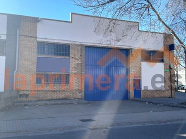 Nave industrial en alquiler en Carrer Jaume I 11