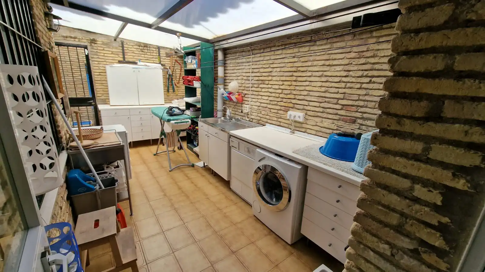 Kitchen of Detached homes for sale in El Puerto de Santa María  with Air Conditioner, Private garden and Storage room