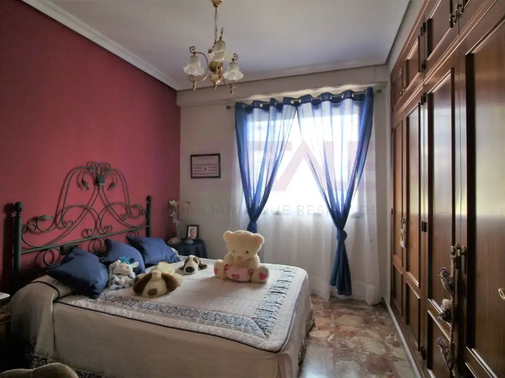 Habitación de Casa o chalet en venta en Chiva con Aire acondicionado, Calefacción y Amueblado