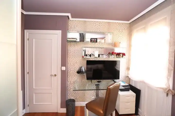 Habitación de Casa o chalet en venta en Bilbao  con Terraza y Balcón