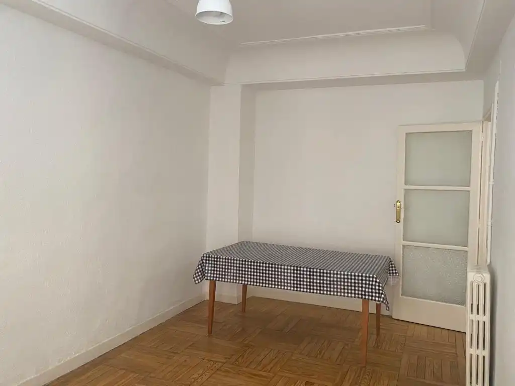 Dining room of Flat for sale in Madrid  with Air Conditioner, Heating and Parquet flooring
