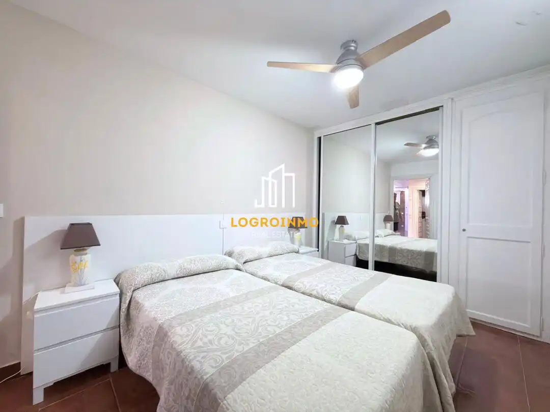 Habitación de Casa o chalet en venta en El Redal con Calefacción, Trastero y Piscina