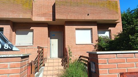 Foto 2 de Casa o xalet en venda a Avinguda Enric Granados, Benavent de Segrià, Lleida