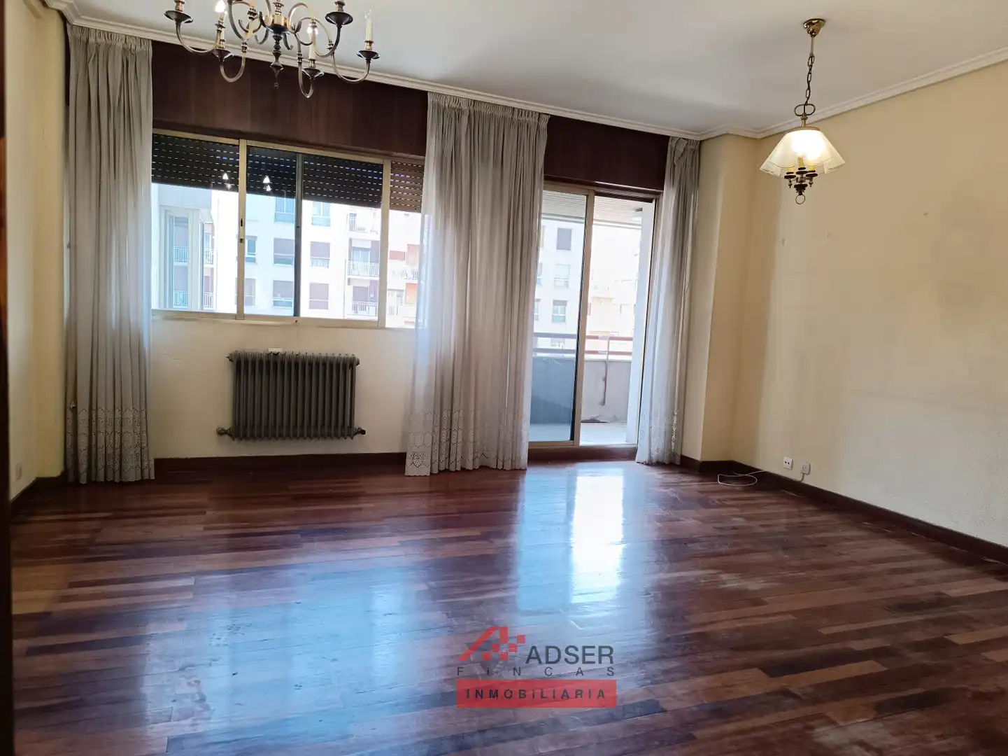 Bedroom of Flat for sale in  Logroño  with Parquet flooring and Terrace