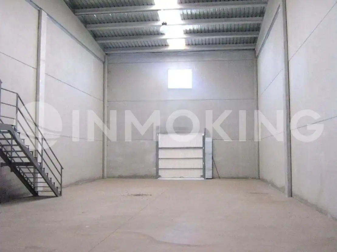 Nave industrial de alquiler en Alcalá de Henares con Calefacción