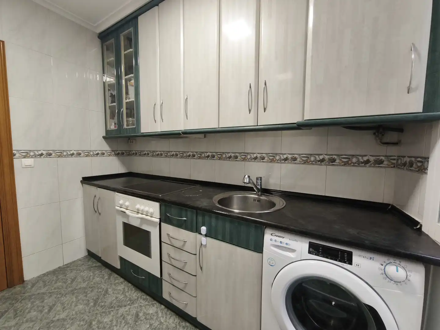 Kitchen of Flat for sale in  Logroño  with Heating and Terrace
