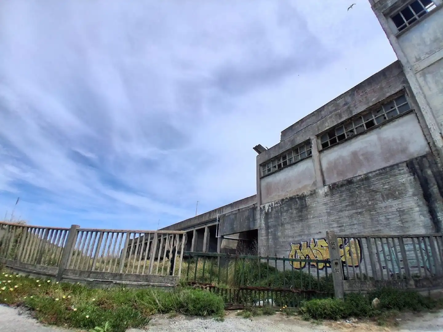 Vista exterior de Nave industrial en venta en Arteixo