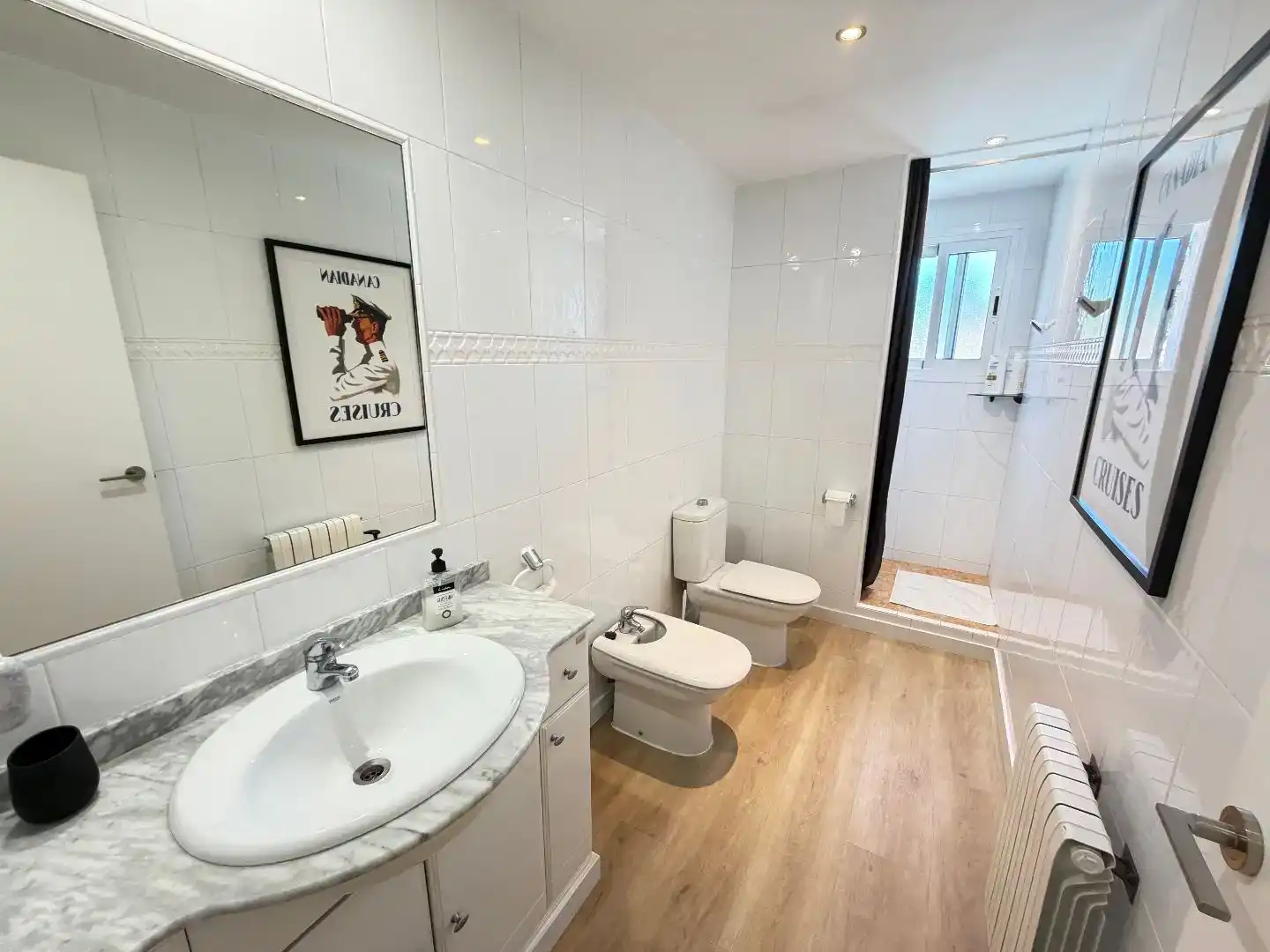 Bathroom of Flat for sale in Sant Lluís  with Air Conditioner, Private garden and Parquet flooring