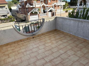 Adosado con jardín en venta en Carrer Grimpola 0