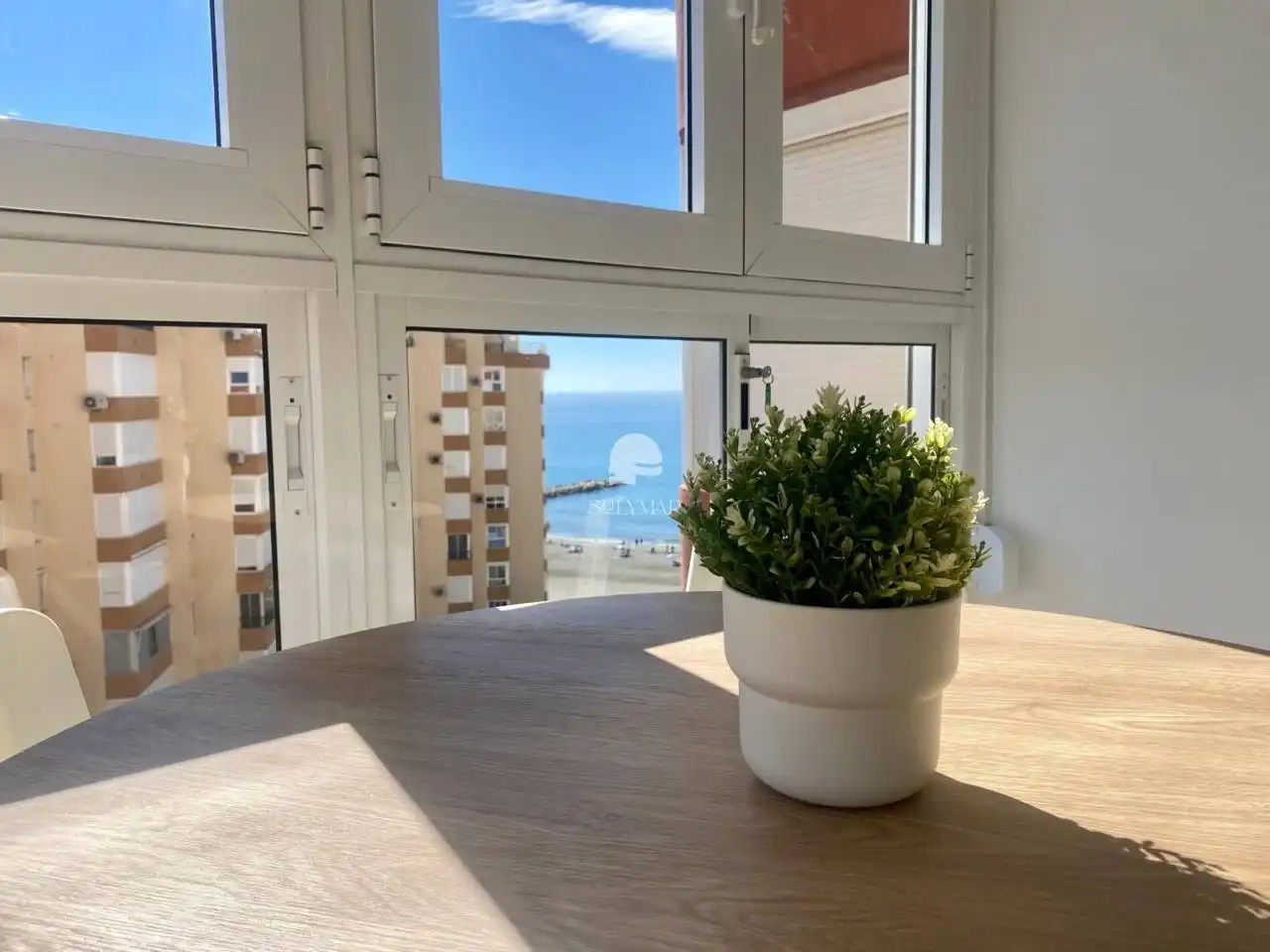 Estudio de alquiler en Avenida García Peñalver, Centro Internacional