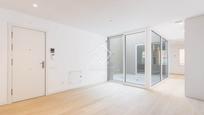 Pis en venda en  Barcelona Capital amb Aire condicionat, Jardí privat i Terrassa