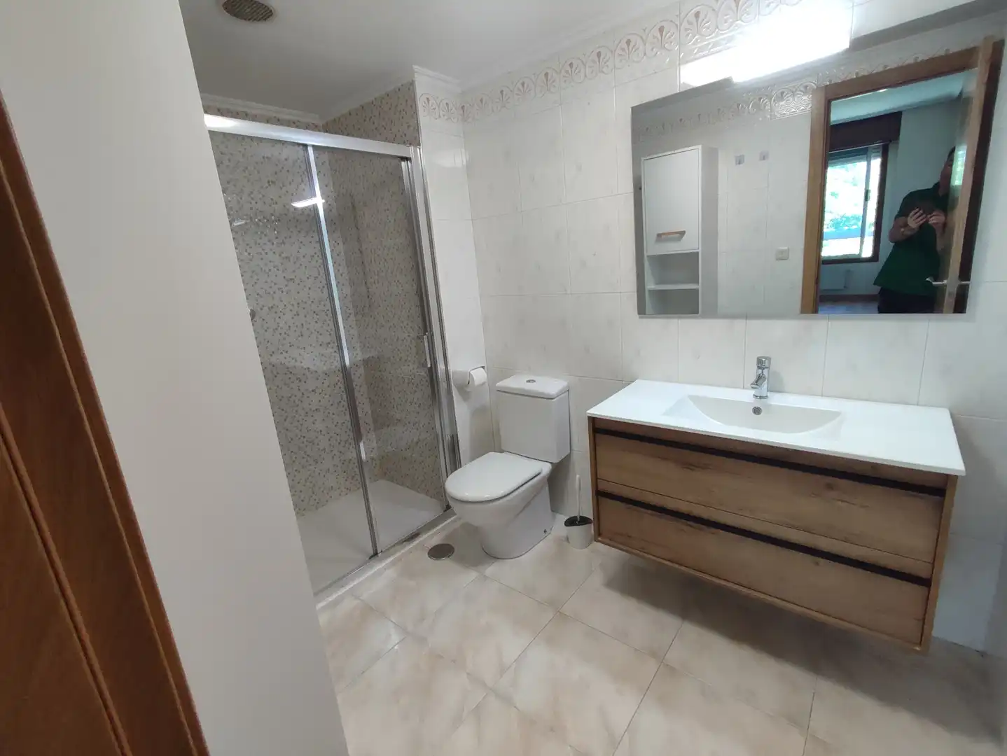 Baño de Piso de alquiler en A Coruña Capital  con Calefacción, Parquet y Trastero