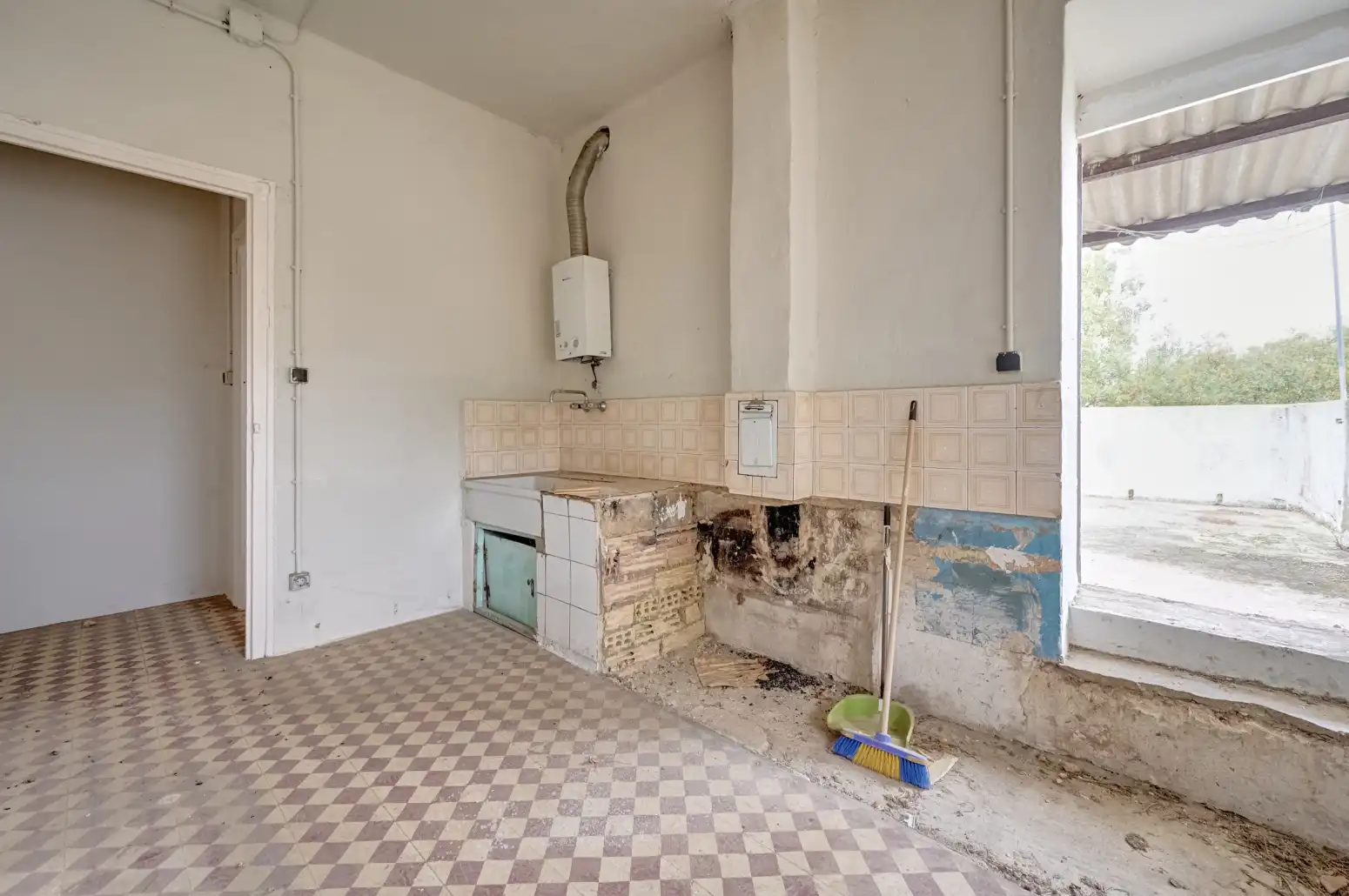 Cocina de Local en venta en Miranda de Arga