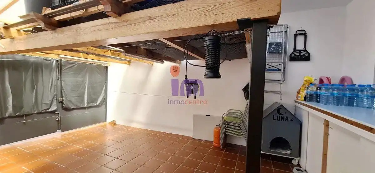 Casa adosada en venta en Valdepeñas con Aire acondicionado, Calefacción y Piscina comunitaria