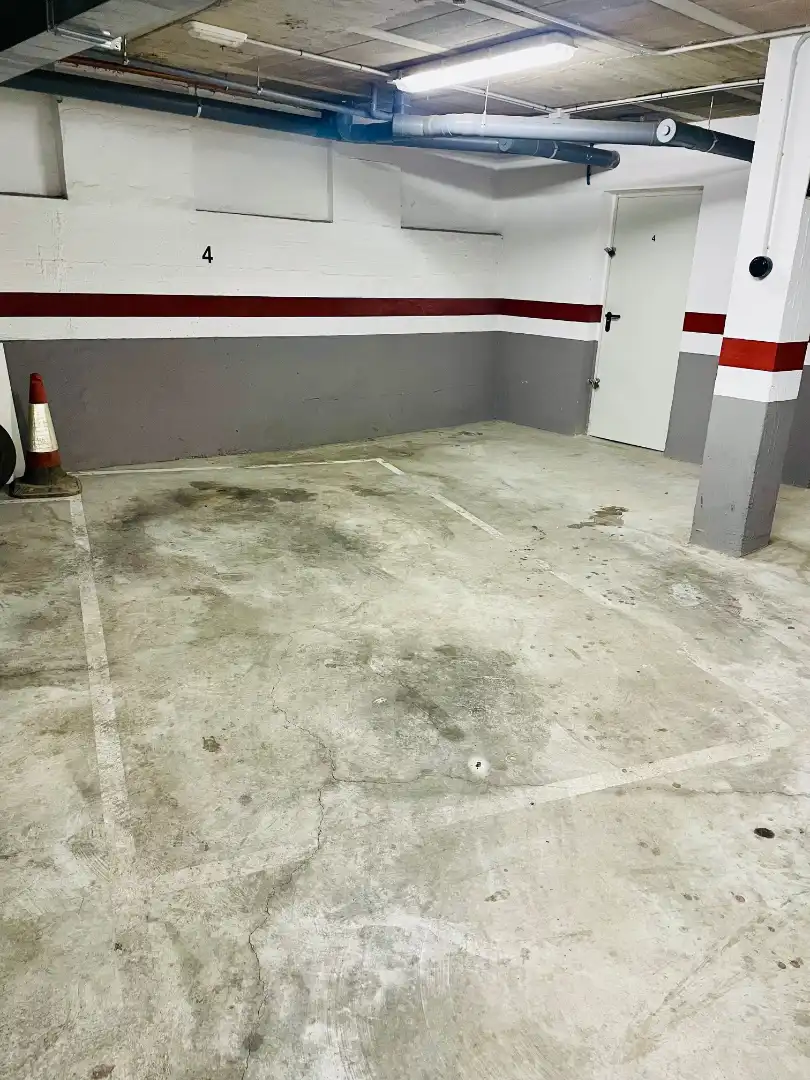 Parking of Flat for sale in  Palma de Mallorca  with Air Conditioner, Heating and Parquet flooring