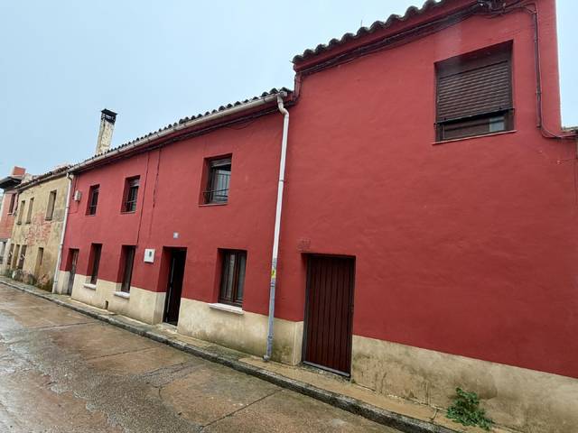 Casa-chalet en Venta en C ISAAC MANRIQUE en Astudillo