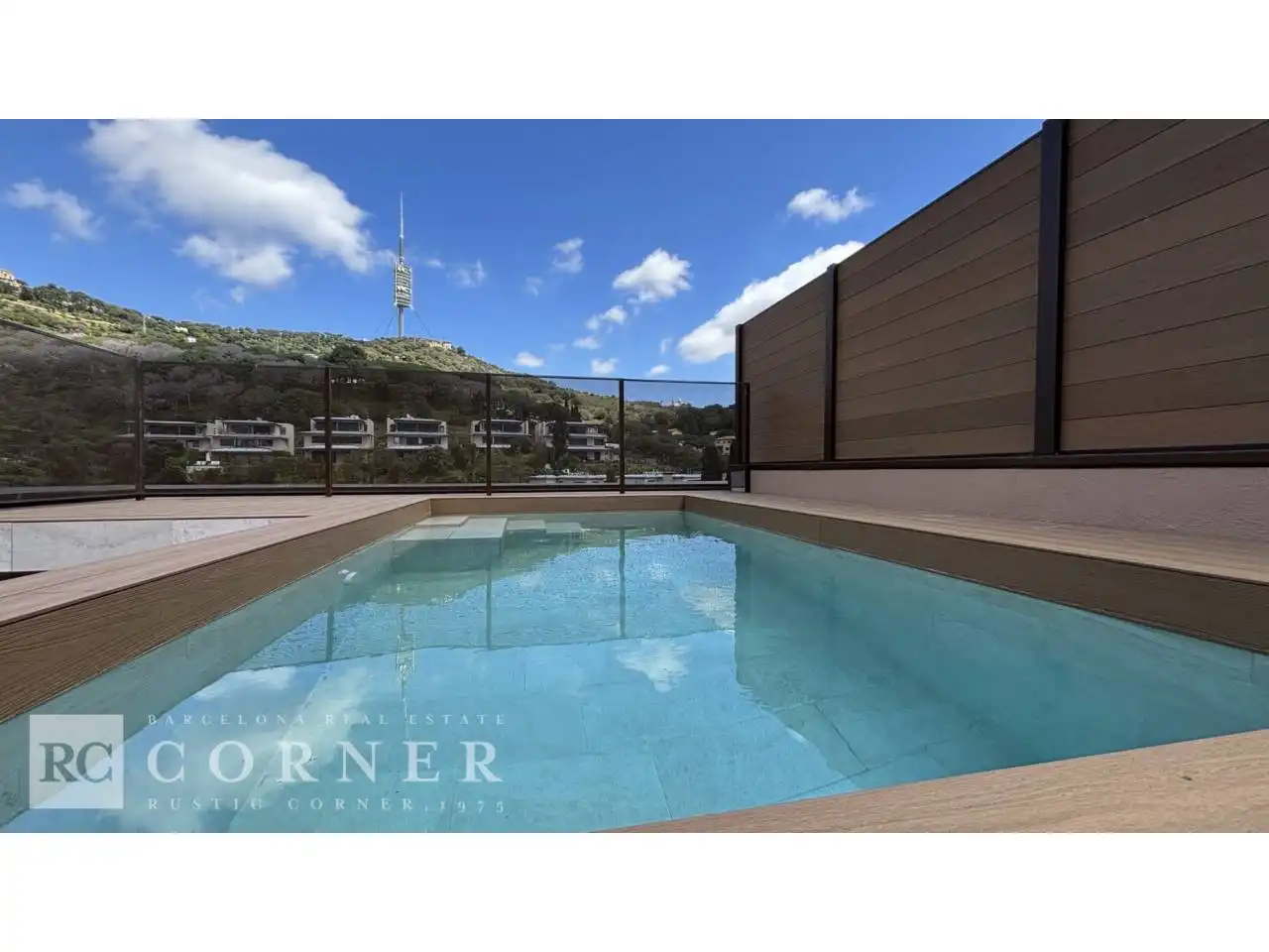 Swimming pool of Flat for sale in Barcelona  with Air Conditioner, Parquet flooring and Terrace