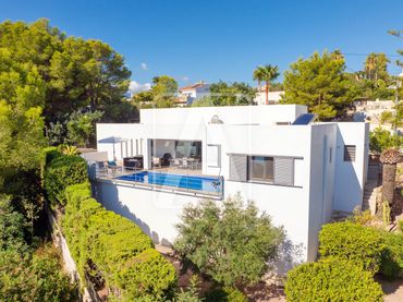 Villa con piscina in vendita a La Fustera