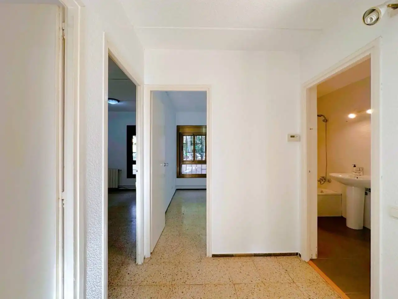Flat for sale in Cerdanyola del Vallès  with Heating, Private garden and Terrace