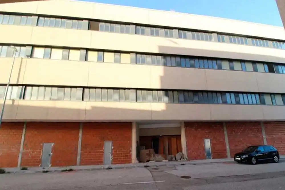 Buildings for sale in Estación - Los Manantiales