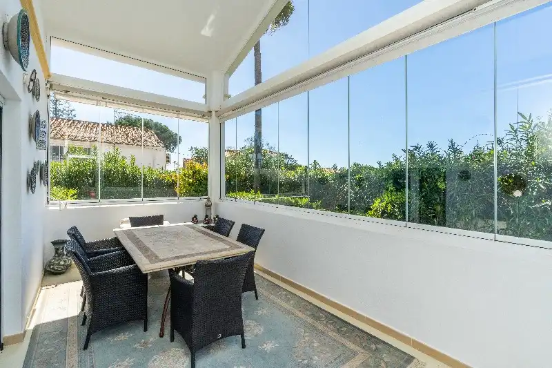 Terrasse von Einfamilien-Reihenhaus zum Verkauf in Marbella mit Terrasse