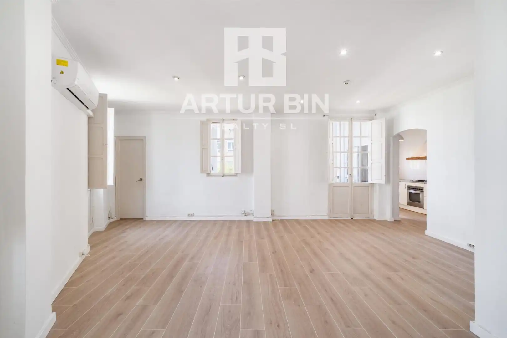 Bedroom of Flat for sale in Valencia  with Balcony