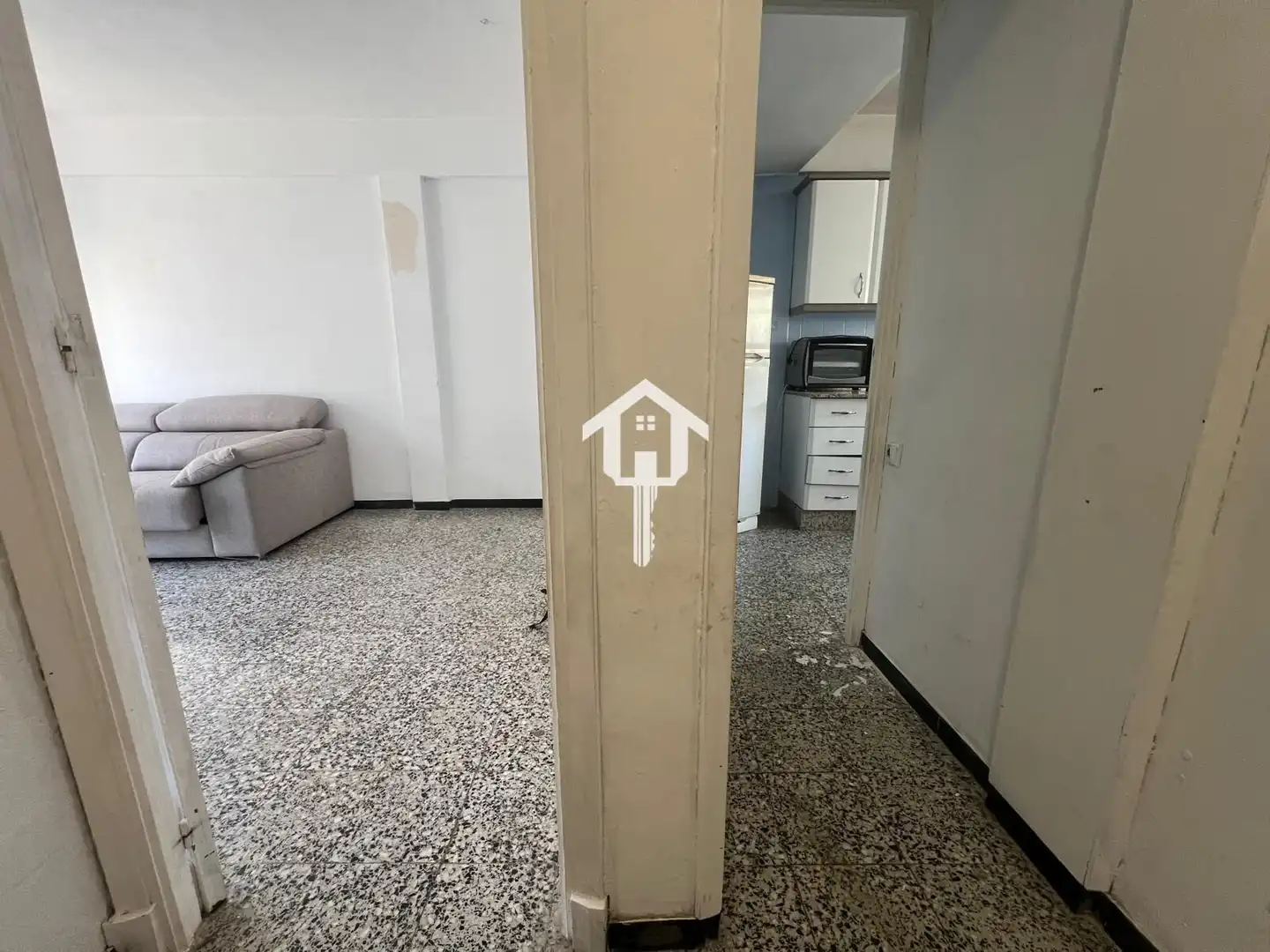 Vista exterior de Piso en venta en Alicante / Alacant con Amueblado y Balcón