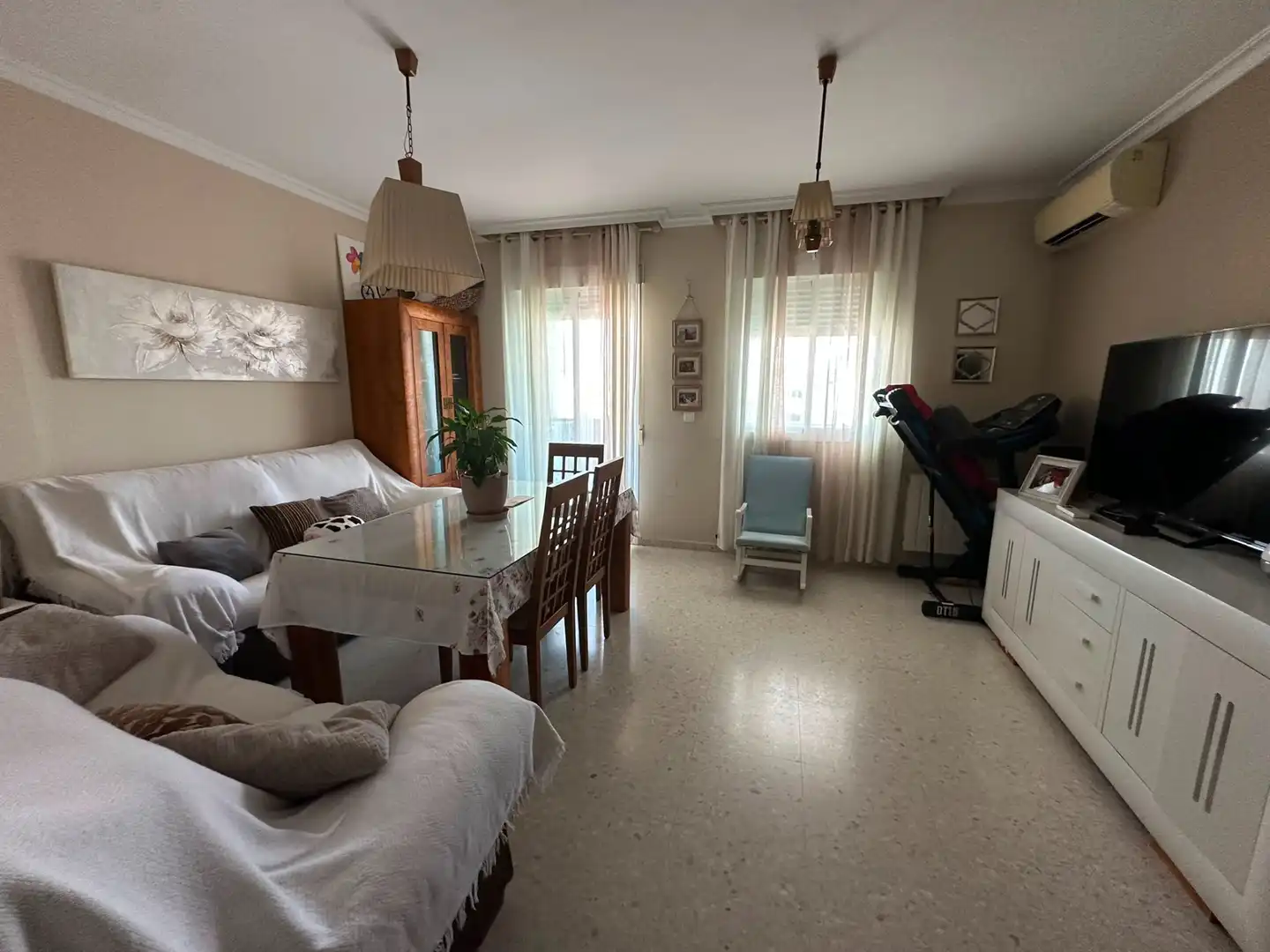 Wohnzimmer von Wohnung zum Verkauf in Don Benito mit Klimaanlage, Heizung und Balkon