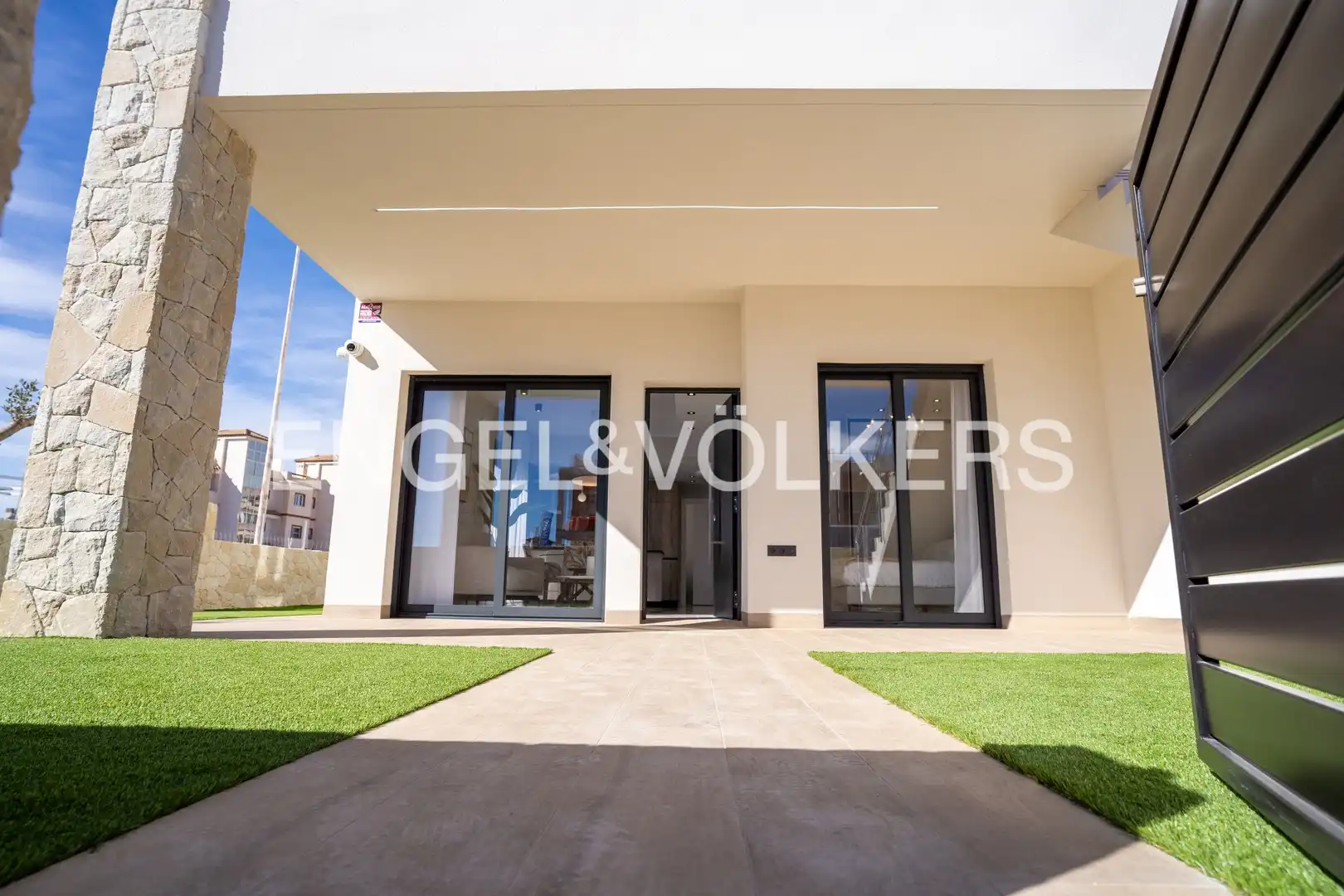 Vista exterior de Apartament en venda en Pilar de la Horadada amb Aire condicionat, Calefacció i Jardí privat