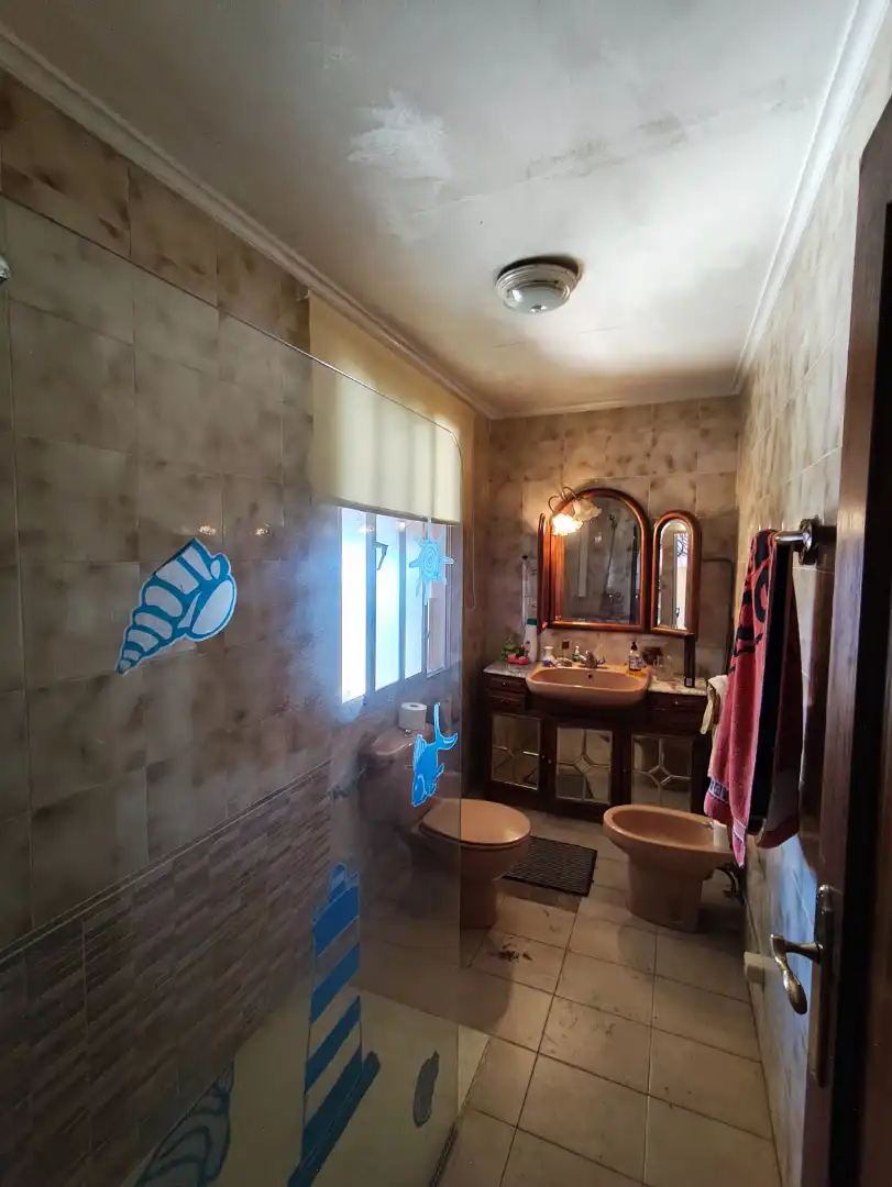 Baño de Casa o chalet en venta en Avilés con Jardín privado y Terraza