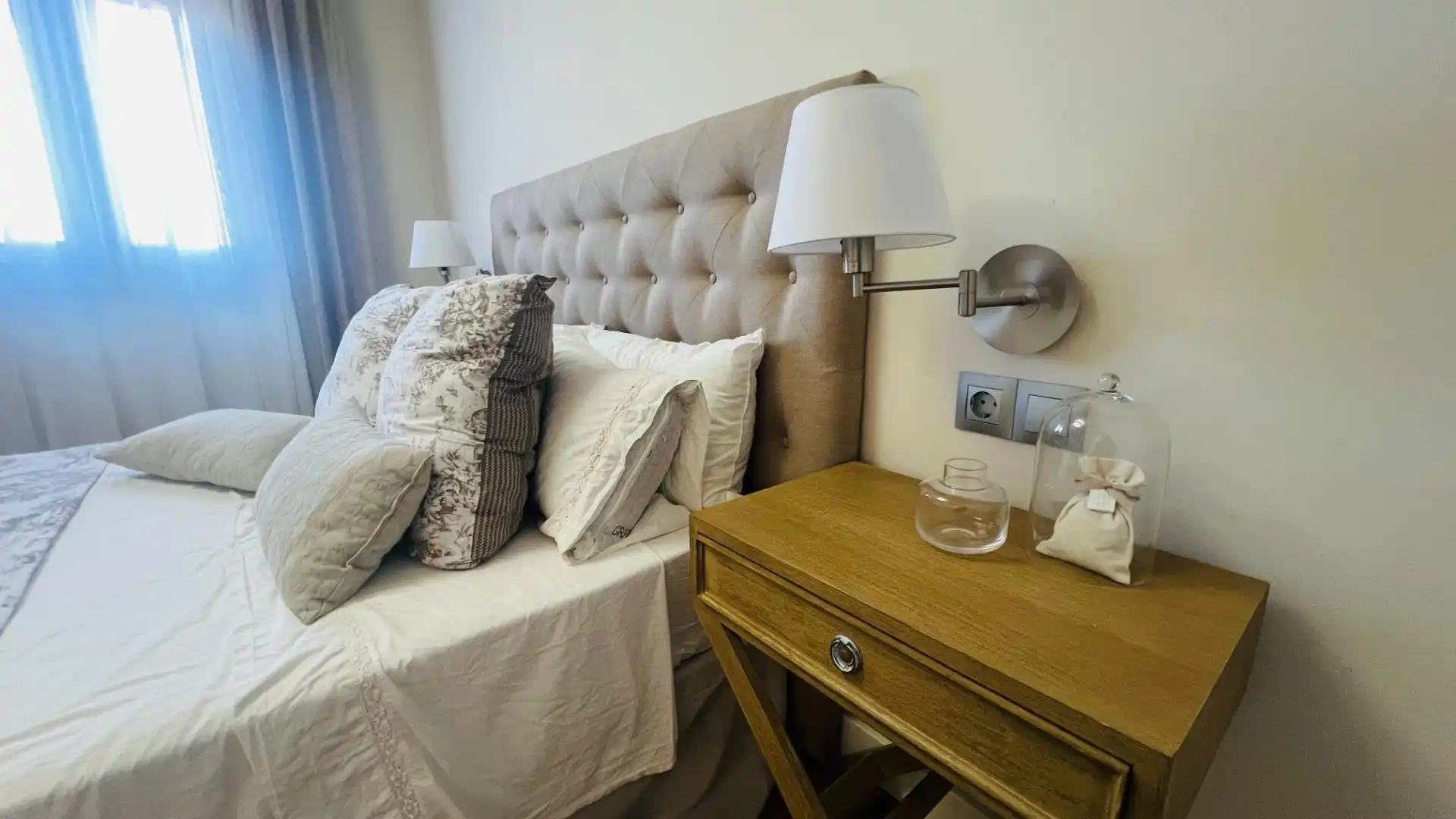 Bedroom of Houses for sale in Cambrils  with Air Conditioner, Private garden and Parquet flooring